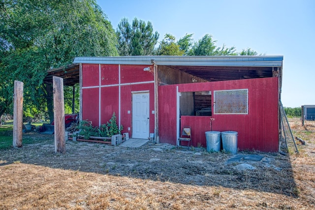 1183 E Dinuba Ave, Fresno, CA 93725 - view of pole building