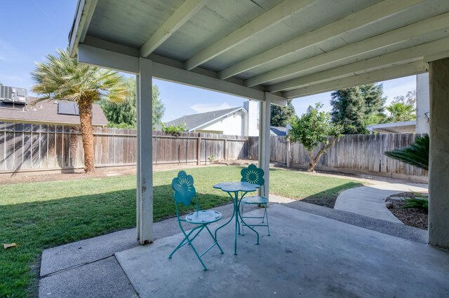 8259 N College Ave, Fresno, CA 93711 - view of patio / terrace