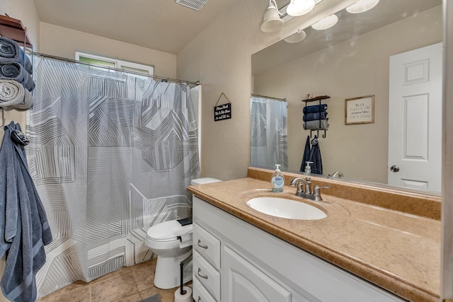 704 Rancho Vista Dr, Atwater, CA 95301 - bathroom featuring toilet and vanity