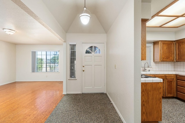 392 W Magill Ave, Clovis, CA 93612 - entrance foyer with baseboards