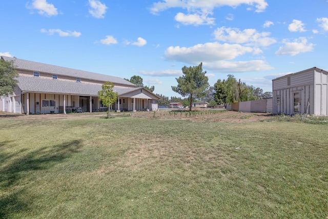 8519 E Olive Ave, Fresno, CA 93737 - view of grassy yard