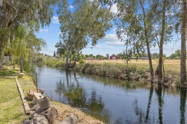 8519 E Olive Ave, Fresno, CA 93737 - water view