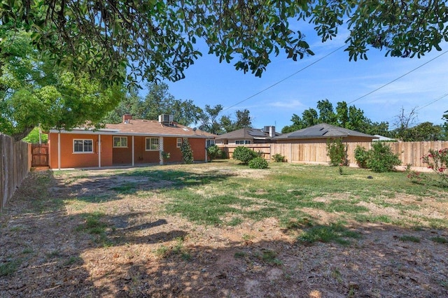 826 W Fedora Ave, Fresno, CA 93705 - view of yard