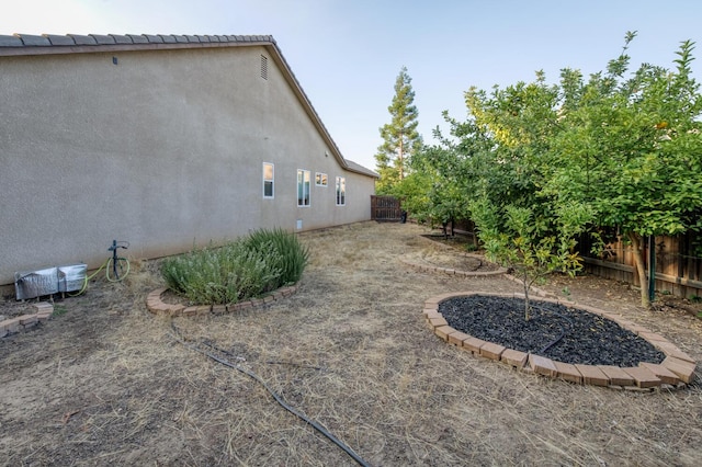 3126 San Gabriel Ave, Clovis, CA 93619 - view of fenced backyard