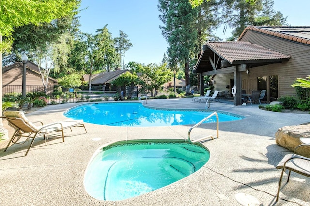 2063 W Barstow Ave, Fresno, CA 93711 - community pool with a patio area