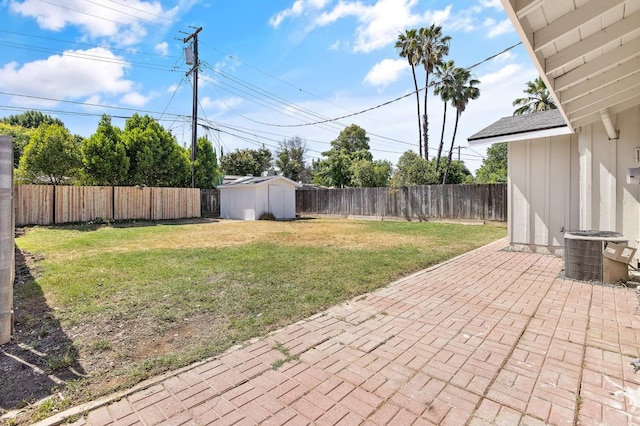 5075 N College Ave, Fresno, CA 93704 - view of yard with a patio and cooling unit