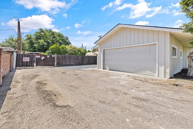 5075 N College Ave, Fresno, CA 93704 - view of detached garage