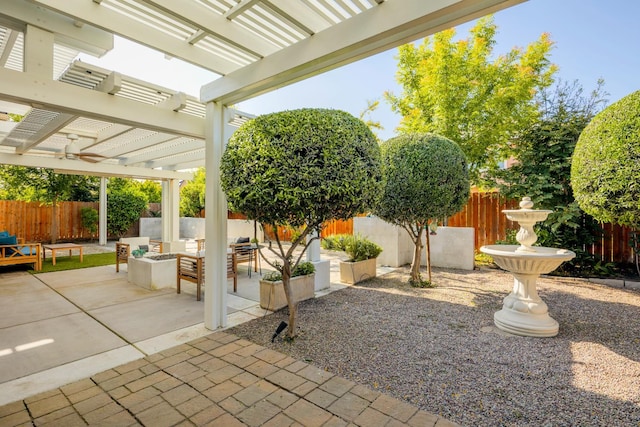 3343 Richmond Ave, Clovis, CA 93619 - fenced backyard with a patio and a pergola