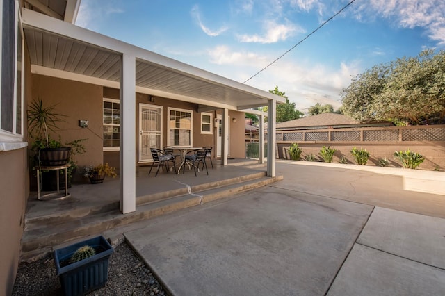 2837 N Thorne Ave, Fresno, CA 93704 - view of patio / terrace
