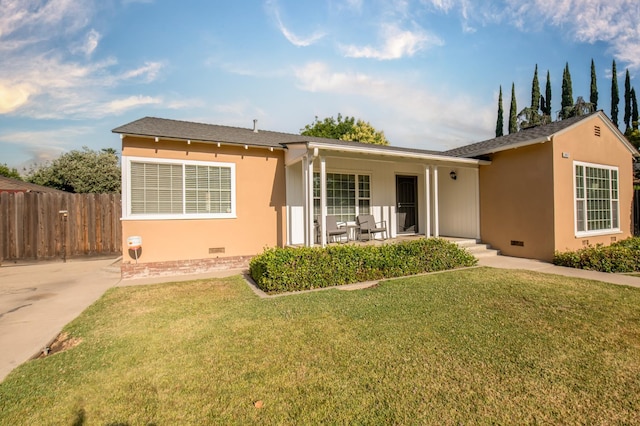 2837 N Thorne Ave, Fresno, CA 93704 - view of front of house featuring crawl space, stucco siding, and a shingled roof