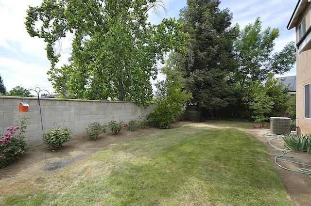 1756 N Holly Ave, Clovis, CA 93619 - view of yard with cooling unit