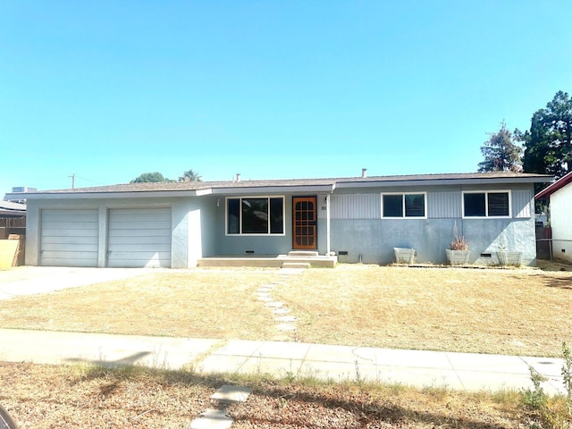 80 W Escalon Ave, Fresno, CA 93704 - ranch-style house featuring an attached garage and driveway