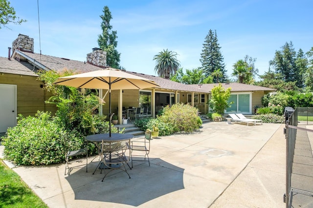5309 N Parrish Way, Fresno, CA 93711 - rear view of property with a patio area