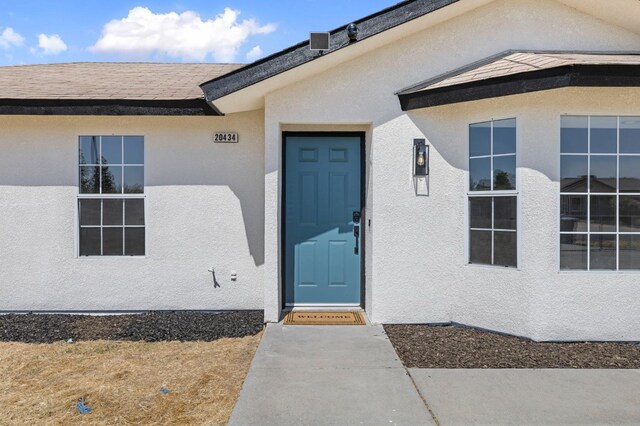 20434 Olympia Rd, Madera, CA 93638 - entrance to property with stucco siding