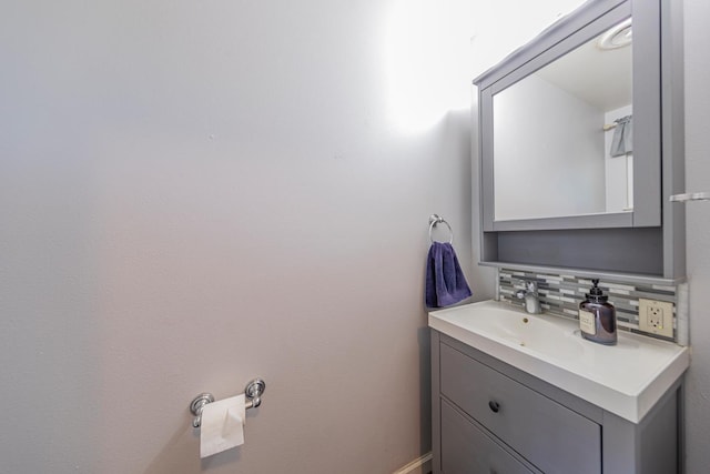1096 Twain Ave W, Fresno, CA 93711 - bathroom with tasteful backsplash and vanity