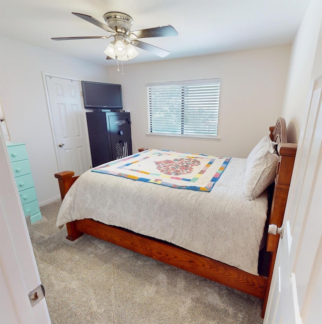 33491 Rd 233, North Fork, CA 93643 - carpeted bedroom with a ceiling fan