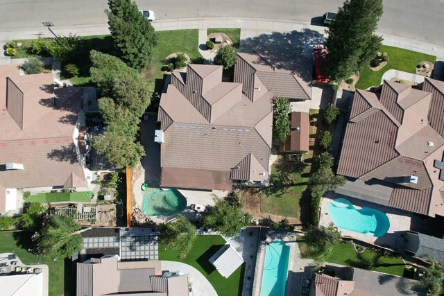 3055 Glenville Ave, Madera, CA 93637 - aerial view of property's location with a pool area