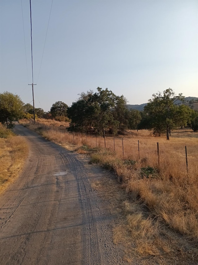 38949 Roundtree Ln, Yokuts Valley, CA 93675 - photo 4