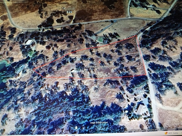 38949 Roundtree Ln, Yokuts Valley, CA 93675