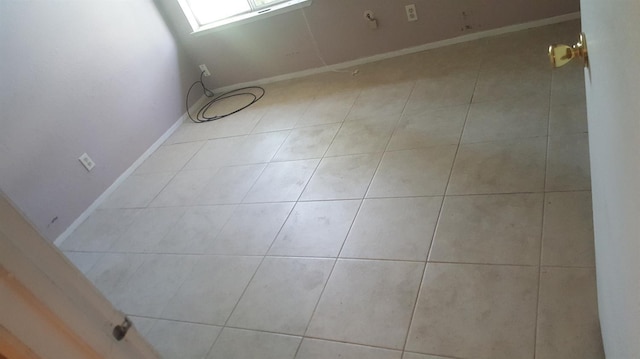 455 S Coalinga St, Coalinga, CA 9342 - unfurnished room featuring tile patterned floors and baseboards