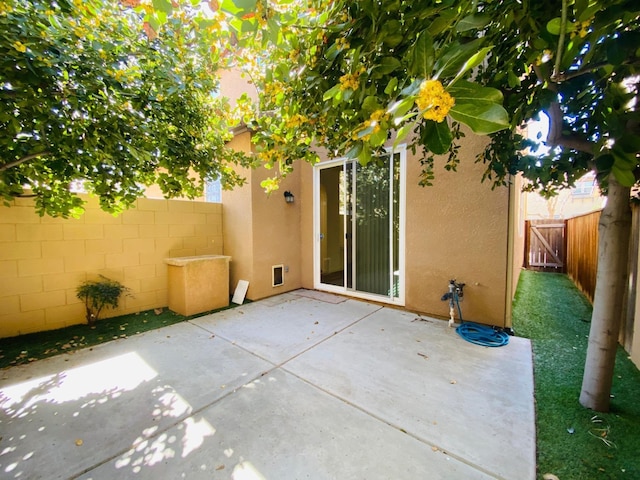 1507 N Strada Way, Clovis, CA 93619 - view of patio / terrace