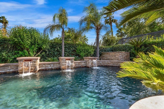 2707 W Menlo Ave, Fresno, CA 93711 - view of swimming pool