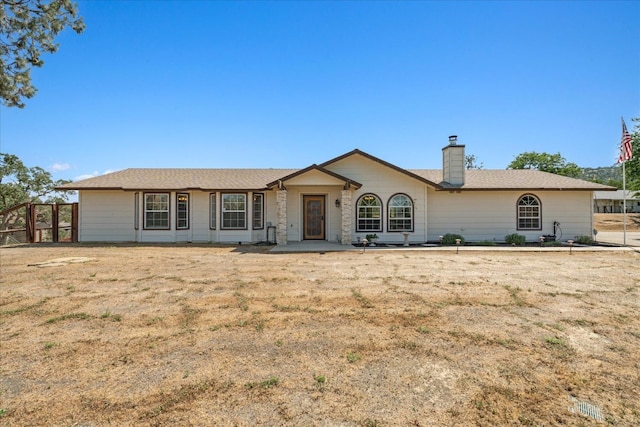 30015 Stetson Dr, Coarsegold, CA 93614 - ranch-style home featuring a chimney