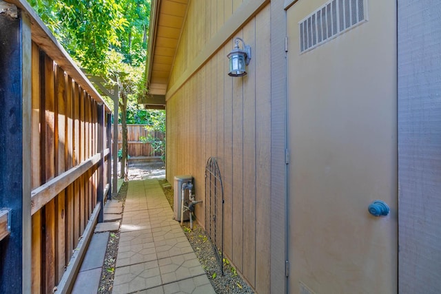 4633 N Glenn Ave, Fresno, CA 93704 - view of side of home