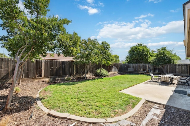1583 San Gabriel Ave, Clovis, CA 93611 - view of yard featuring a patio