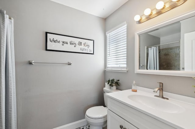 1583 San Gabriel Ave, Clovis, CA 93611 - bathroom with vanity, toilet, baseboards, and curtained shower