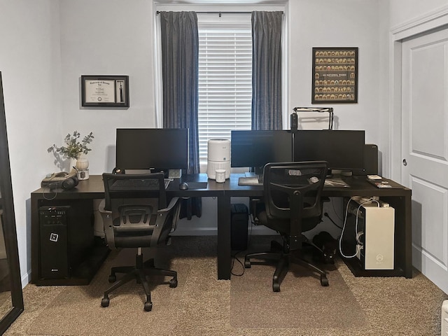 922 Winchell Way W, Madera, CA 93636 - office area featuring carpet