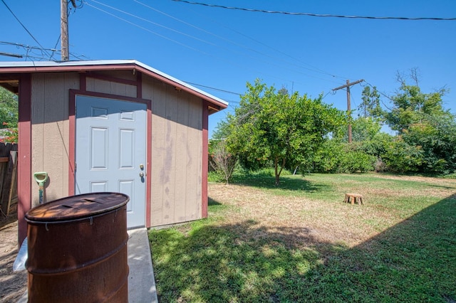 1431 N Willow Ave, Fresno, CA 93727 - view of green lawn