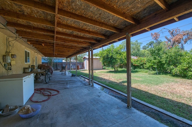 1431 N Willow Ave, Fresno, CA 93727 - view of patio / terrace