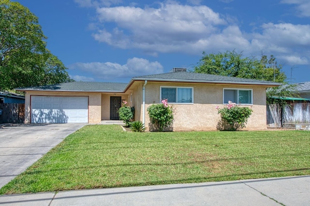 1431 N Willow Ave, Fresno, CA 93727 - ranch-style home with stucco siding, an attached garage, and concrete driveway