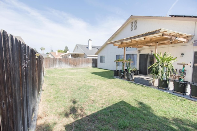 6412 E Inyo St, Fresno, CA 93727 - view of yard with a pergola
