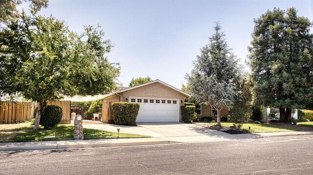 2831 Claremont Ave, Clovis, CA 93611 - photo 5