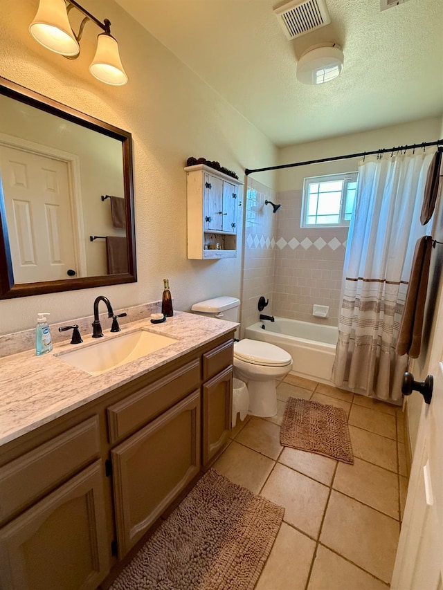 31117 Longview Ln E, Coarsegold, CA 93614 - full bathroom with vanity, shower / tub combo with curtain, toilet, tile patterned floors, and a textured ceiling