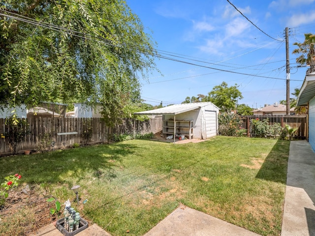 1632 W Shields Ave, Fresno, CA 93705 - view of yard