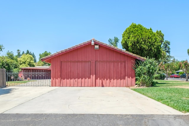 1438 E Rialto Ave, Fresno, CA 93704 - view of detached garage
