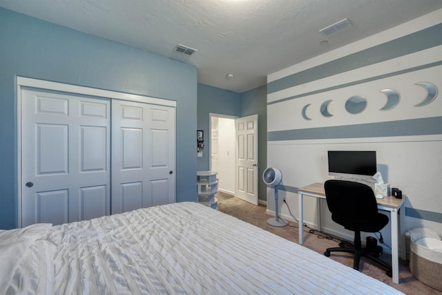 6659 E Vassar Ave, Fresno, CA 93727 - bedroom with carpet, a closet, baseboards, and an office area