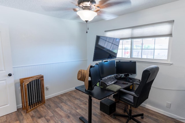 101 S Princeton Ave, Coalinga, CA 93210 - office area featuring a ceiling fan, wood finished floors, wainscoting, and a textured ceiling