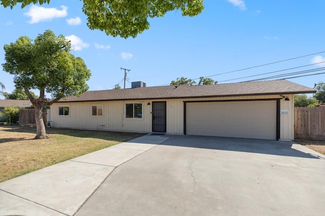 2316 S Kirk St, Fresno, CA 93706 - single story home featuring a shingled roof