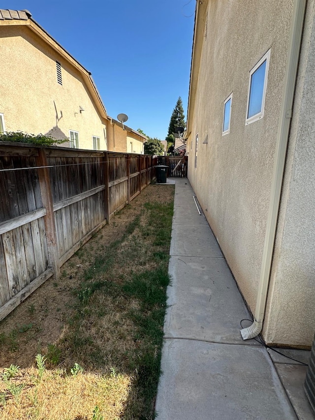 5804 W Chennault Ave, Fresno, CA 93722 - view of fenced backyard