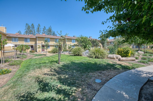 4885 N Backer Ave Unit 151, Fresno, CA 93726 - surrounding community with a residential view