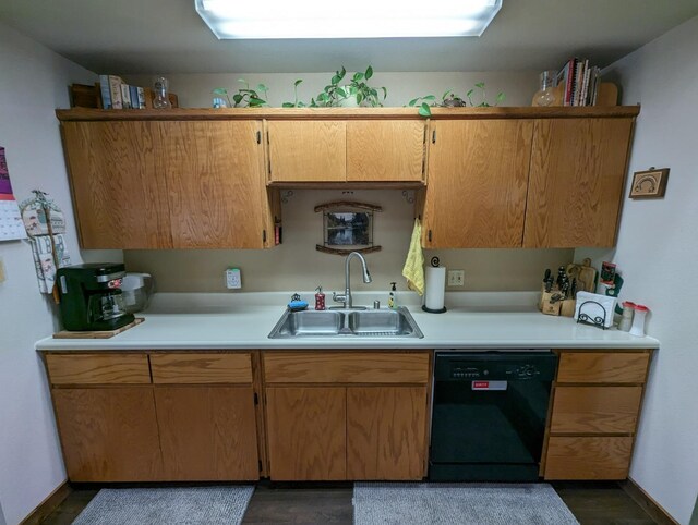 51410 Wildmint Ln, Yokuts Valley, CA 93675 - kitchen with dishwasher, a sink, light countertops, and baseboards