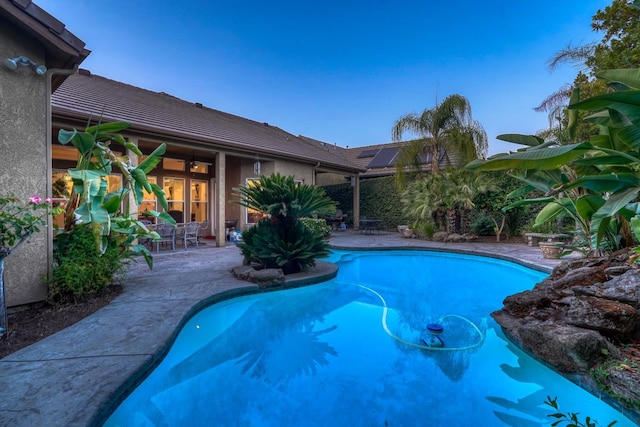 1223 E Rosemont Ln, Fresno, CA 93730 - swimming pool with a patio area and outdoor dining space