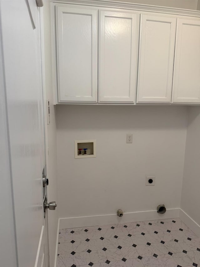 9850 N Winery Ave, Fresno, CA 93720 - washroom featuring hookup for an electric dryer, baseboards, hookup for a washing machine, and cabinet space