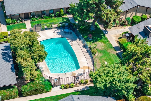 4849 N 7th St Unit E, Fresno, CA 93726 - aerial view of a pool area