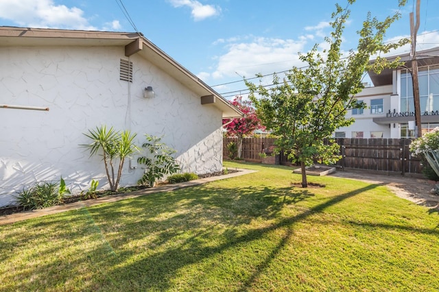 4003 E El Monte Way, Fresno, CA 93702 - view of yard