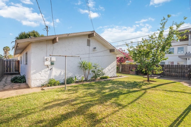 4003 E El Monte Way, Fresno, CA 93702 - view of side of home featuring stucco siding